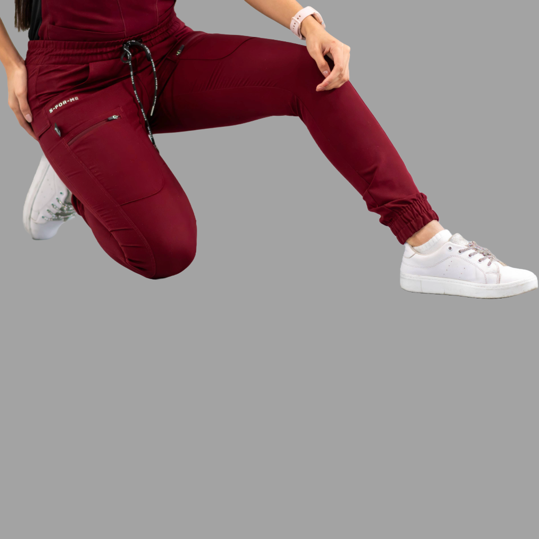 Jogger Quirúrgico Vino Mujer Antifluido, Scrubs 300