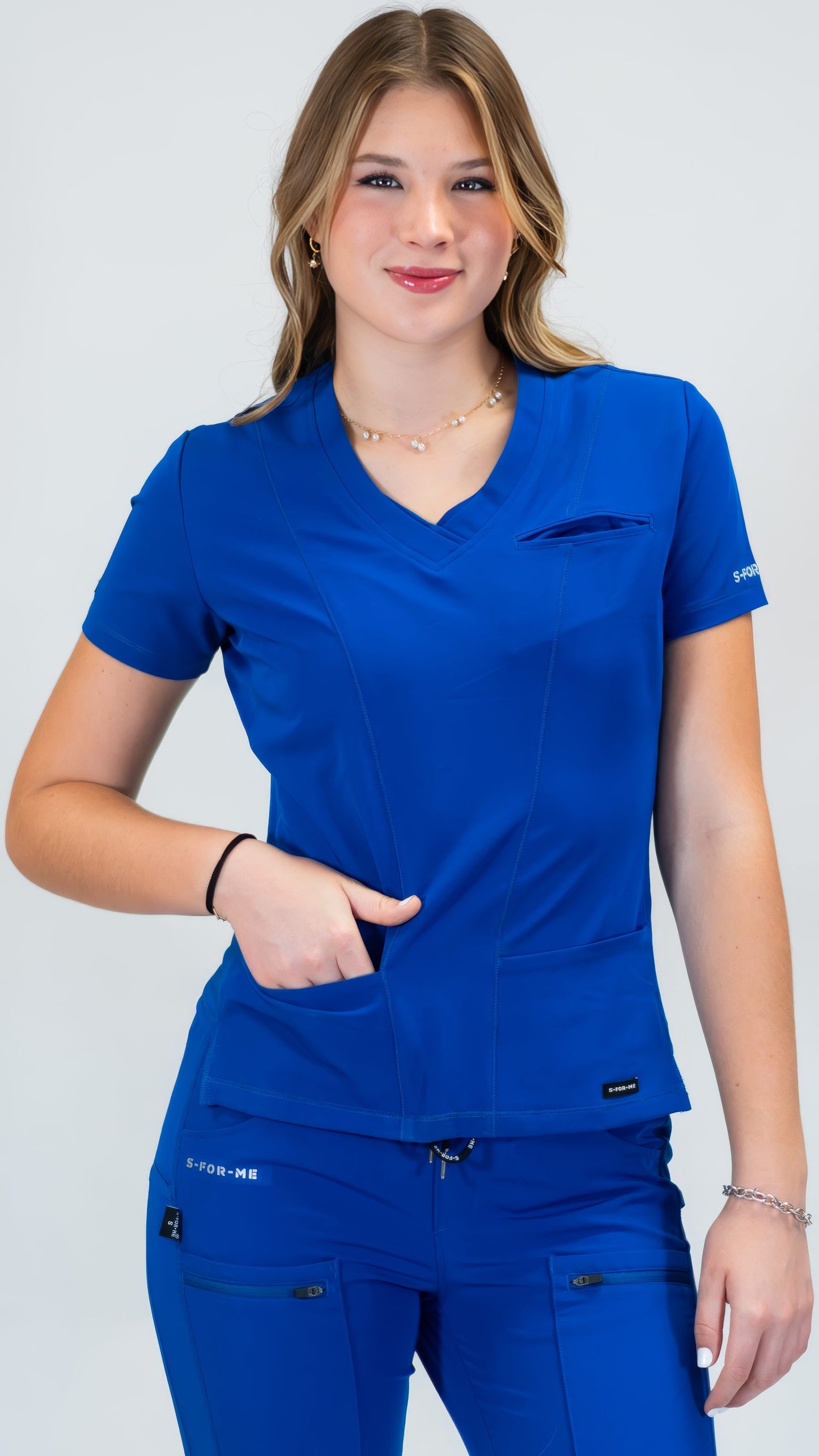 Filipina Quirúrgica, Scrubs Antifluido Mujer 300 Azul Rey