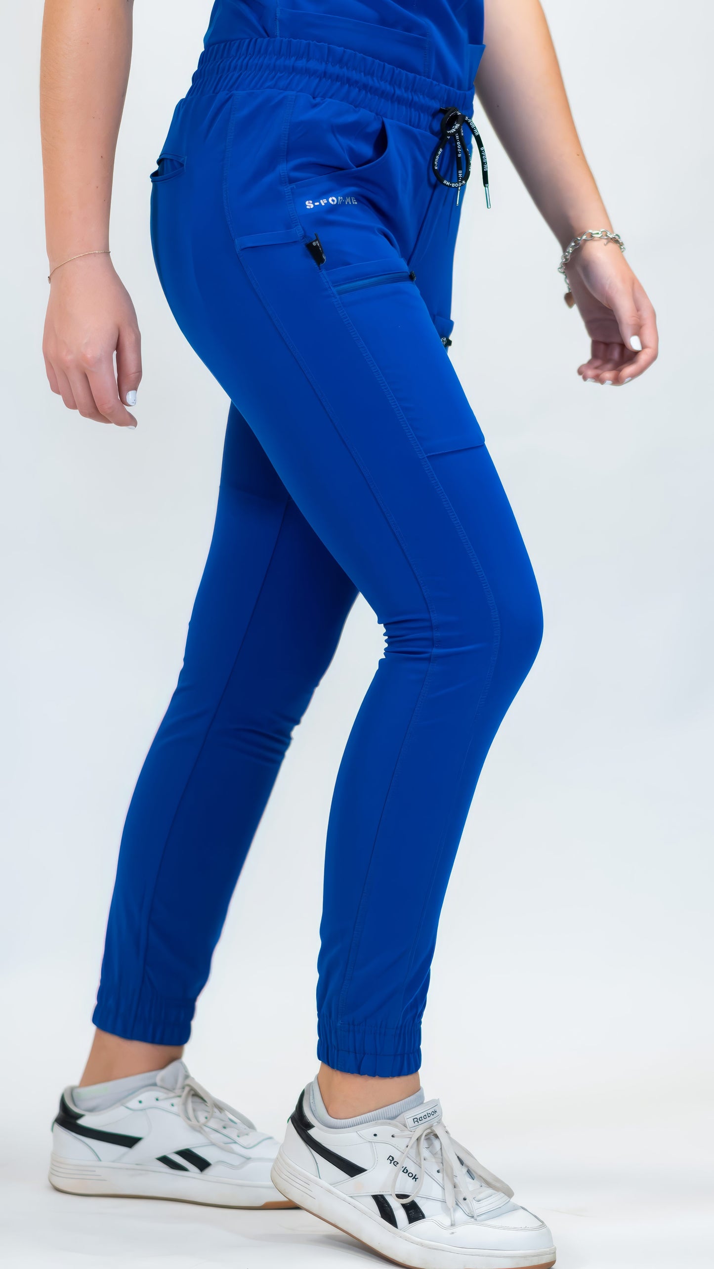 Jogger Quirúrgico, Scrubs Antifluido Mujer 300 Azul Rey