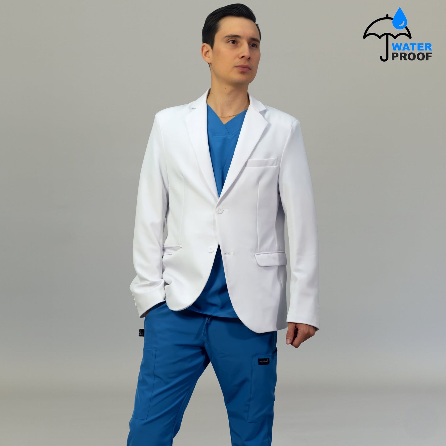 uniforme blanco de enfermeria