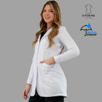bata medica blanca pure white dama antifluido detalle bolsillos Sandel Medica