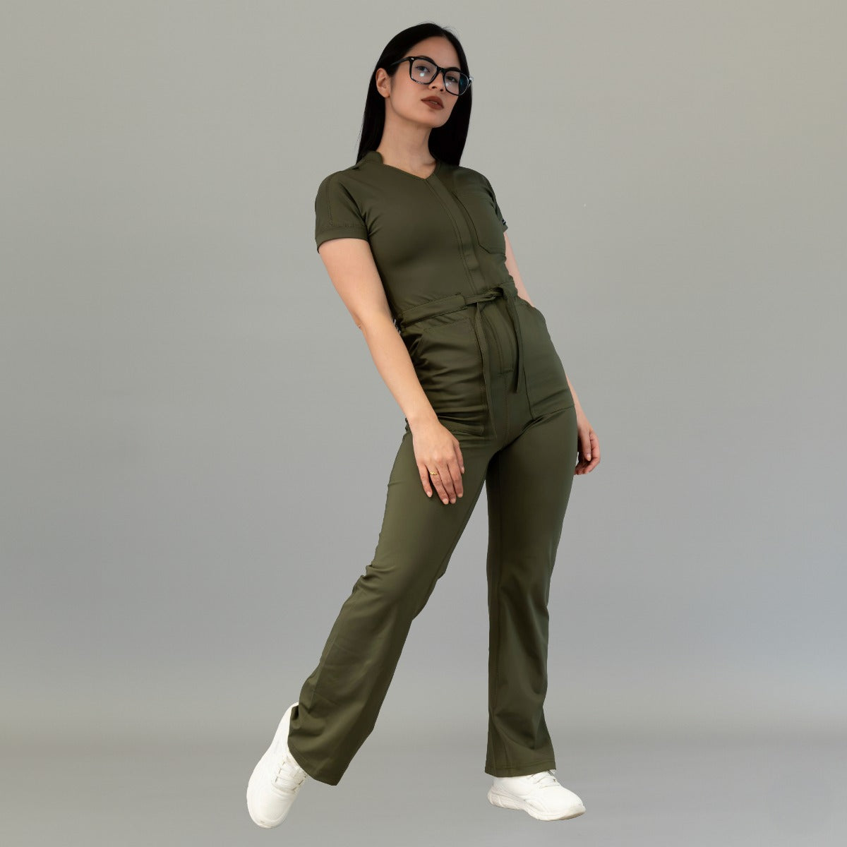 Jumpsuit Quirúrgico Mujer Estilo 945 Verde Olivo Super Stretch Manga Corta