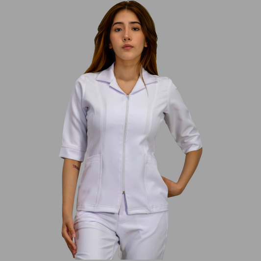 Filipina médica blanca Alviero manga 3/4 con corte slim fit femenino