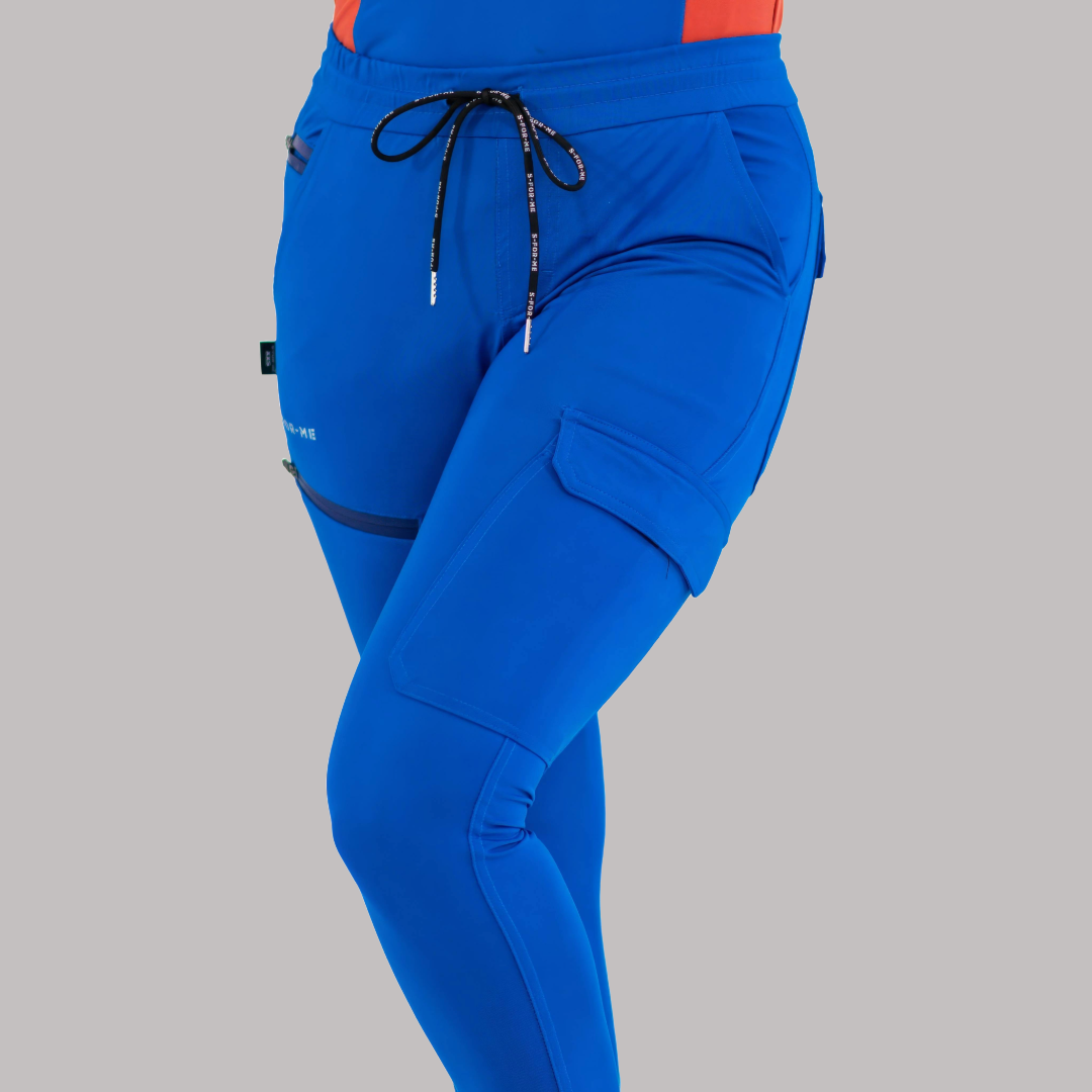 Conjunto Quirúrgico Mujer · Modelo 905 Super Stretch · Azul Rey con Chedron