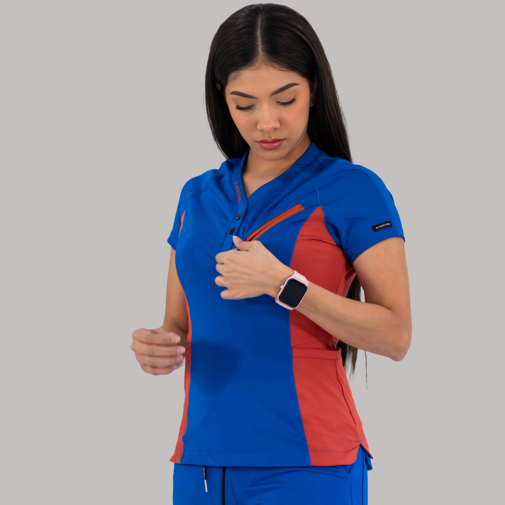 Conjunto Quirúrgico Mujer · Modelo 905 Super Stretch · Azul Rey con Chedron
